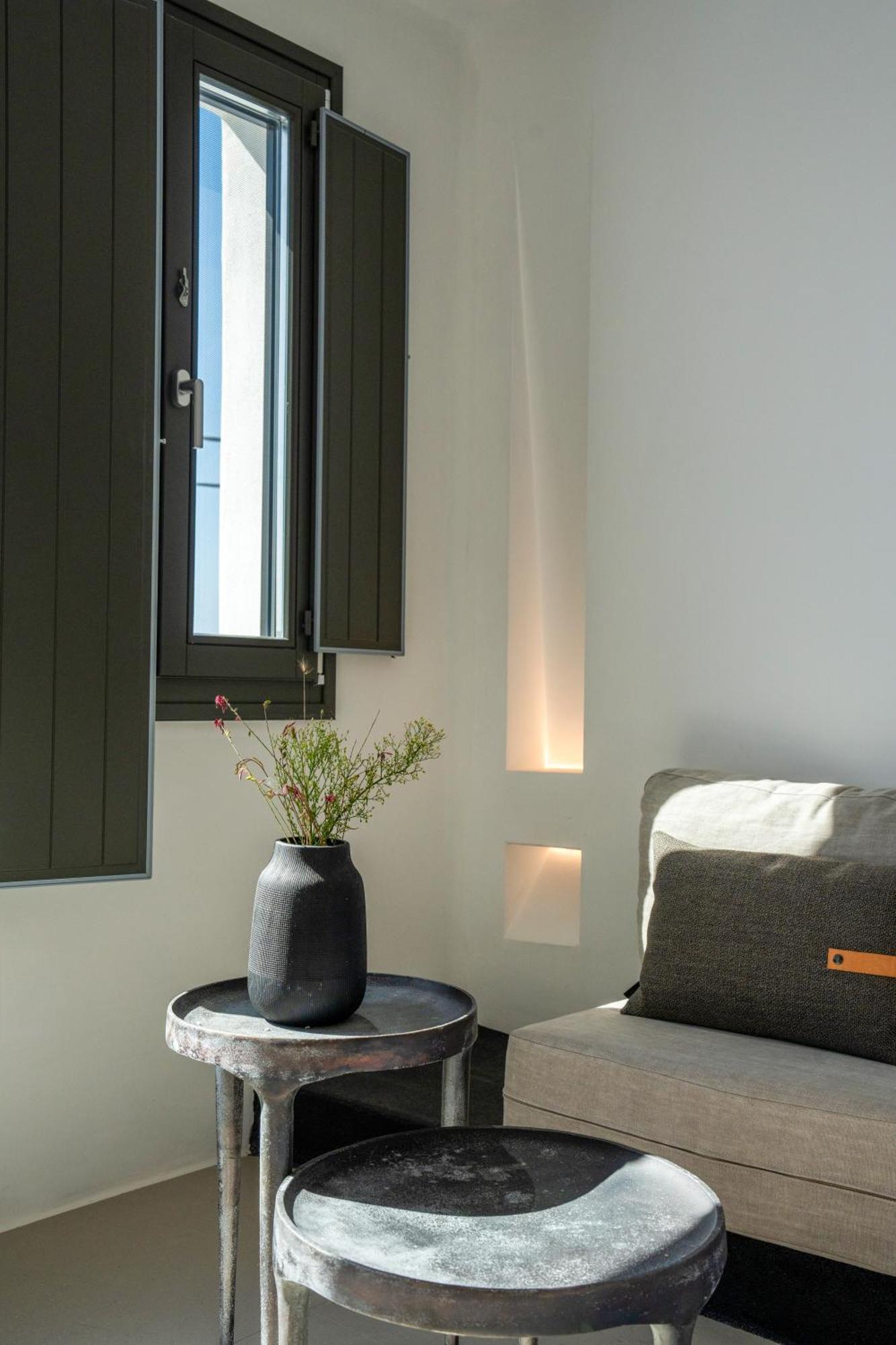 Orama Hotel & Spa Fira  Zewnętrze zdjęcie A room at the hotel