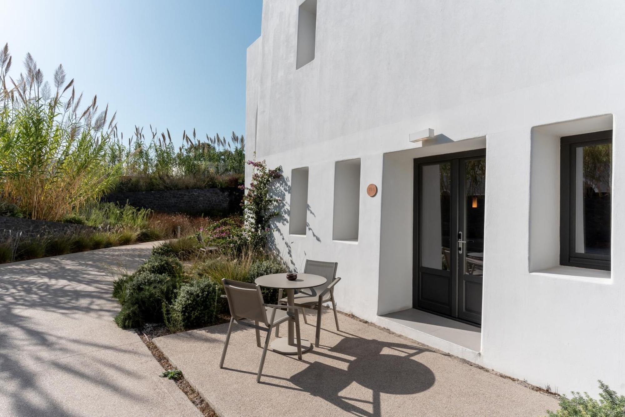 Orama Hotel & Spa Fira  Zewnętrze zdjęcie The house of the artist in Mykonos